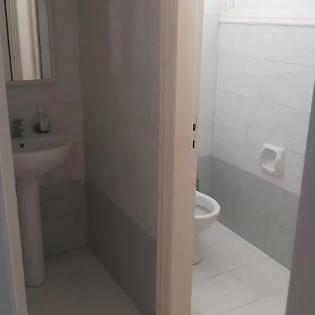 Vilă Sea Breeze 4 Bedroom Villa,shared Swimming Pool *