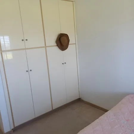 Sea Breeze 4 Bedroom Villa,shared Swimming Pool Vilă