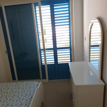 Sea Breeze 4 Bedroom Villa,shared Swimming Pool *