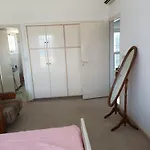 Sea Breeze 4 Bedroom Villa,shared Swimming Pool Vila