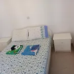 Villa Sea Breeze 4 Bedroom Villa,shared Swimming Pool *