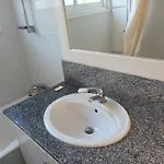 Villa Sea Breeze 4 Bedroom Villa,shared Swimming Pool *