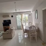 Sea Breeze 4 Bedroom Villa,shared Swimming Pool Larnaca
