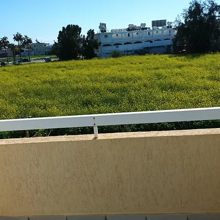 Villa Sea Breeze 4 Bedroom Villa,shared Swimming Pool *
